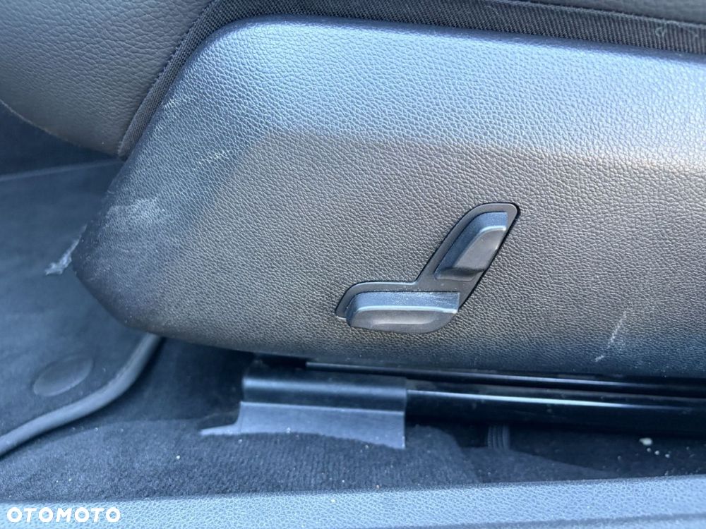 Mercedes-Benz Klasa E 250 CDI 7G-TRONIC Elegance - 26