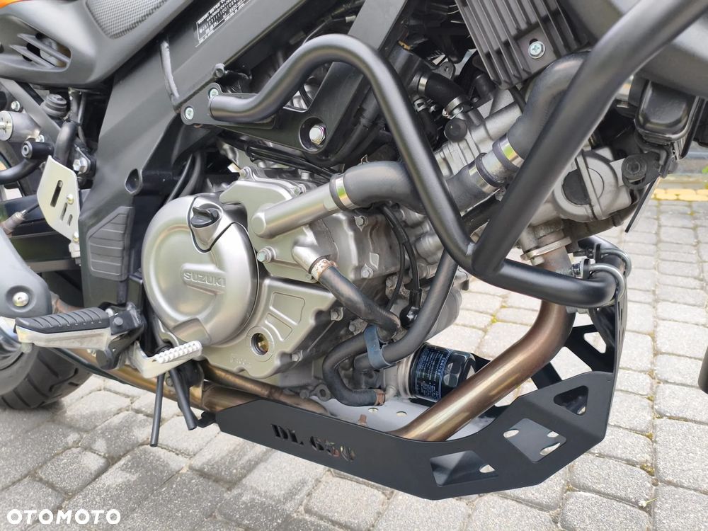 Suzuki V-STROM - 18