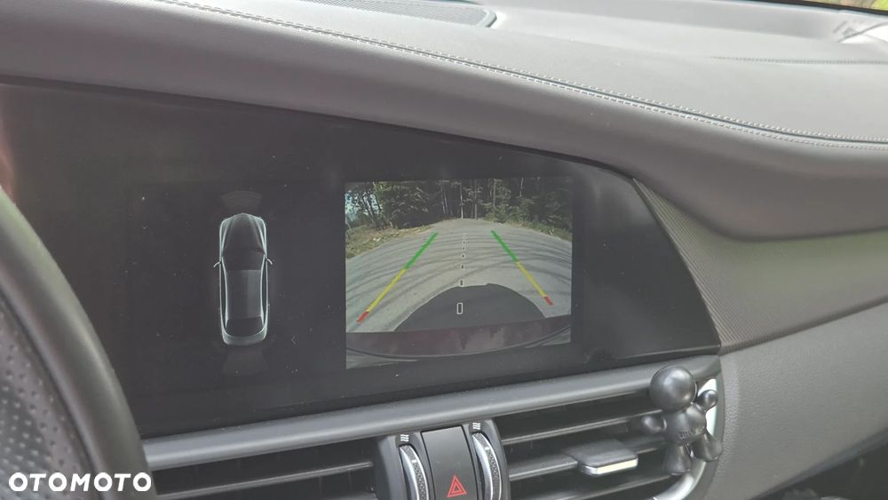 Alfa Romeo Giulia 2.0 Turbo Veloce Q4 - 27