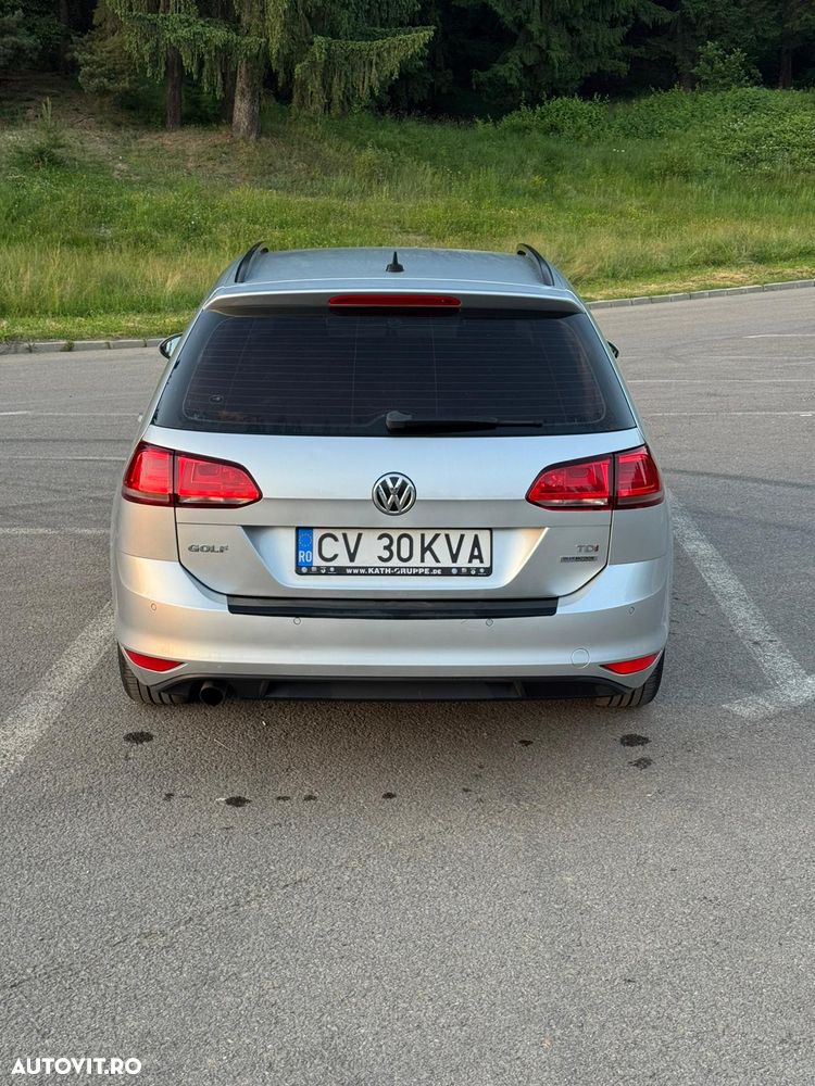 Volkswagen Golf - 6