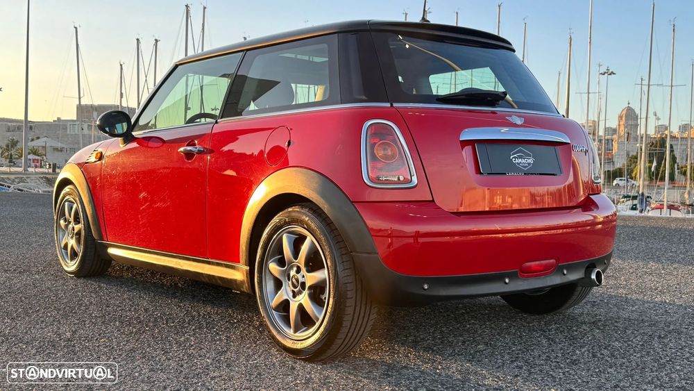 MINI 3 Portas Cooper D - 2