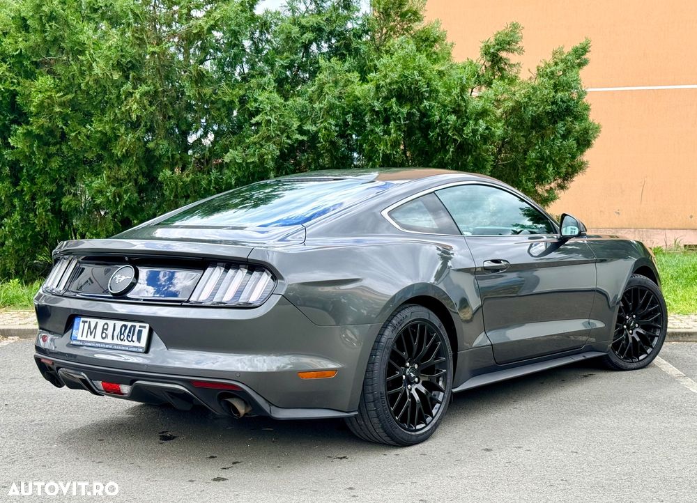 Ford Mustang 2.3 Eco Boost Aut. - 3