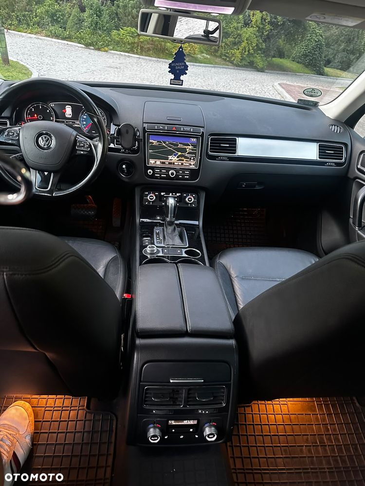 Volkswagen Touareg 3.0 V6 TDI BMT Business Line - 22
