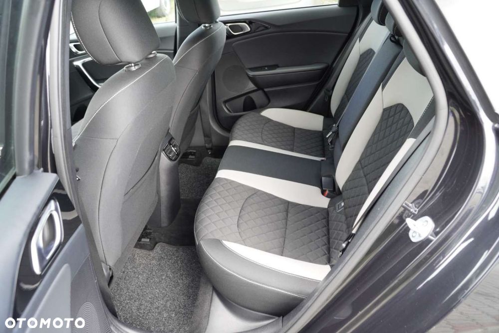 Kia Ceed 1.4 T-GDI DCT OPF GT Line - 8