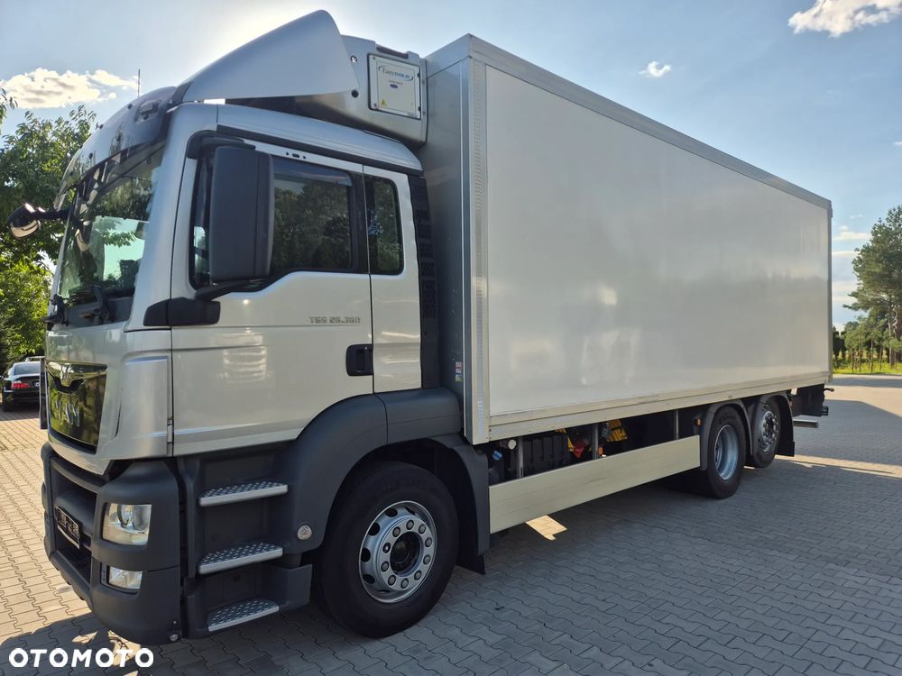 MAN TGS 26.360 6X2 CARRIER chłodnia 7m - 2