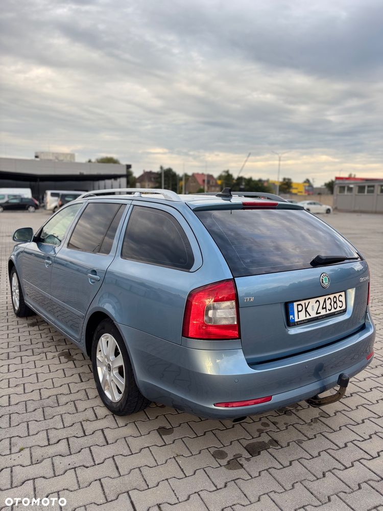 Skoda Octavia 1.6 TDI Elegance DSG - 11