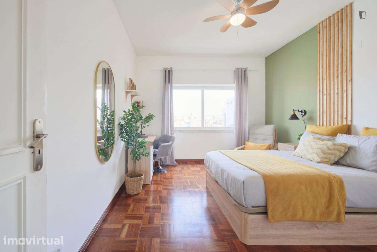 Quarto - localizado em Entrecampos Lisbon - Grande imagem: 3/32