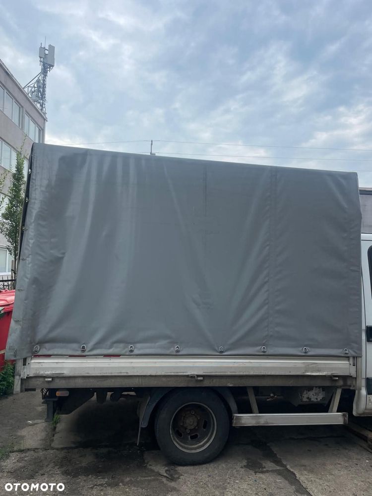 Zabudowa skrzynia plandeka Iveco Daily - 1