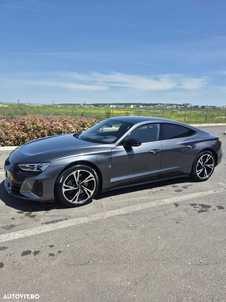 Audi e-tron GT 60 quattro - 1