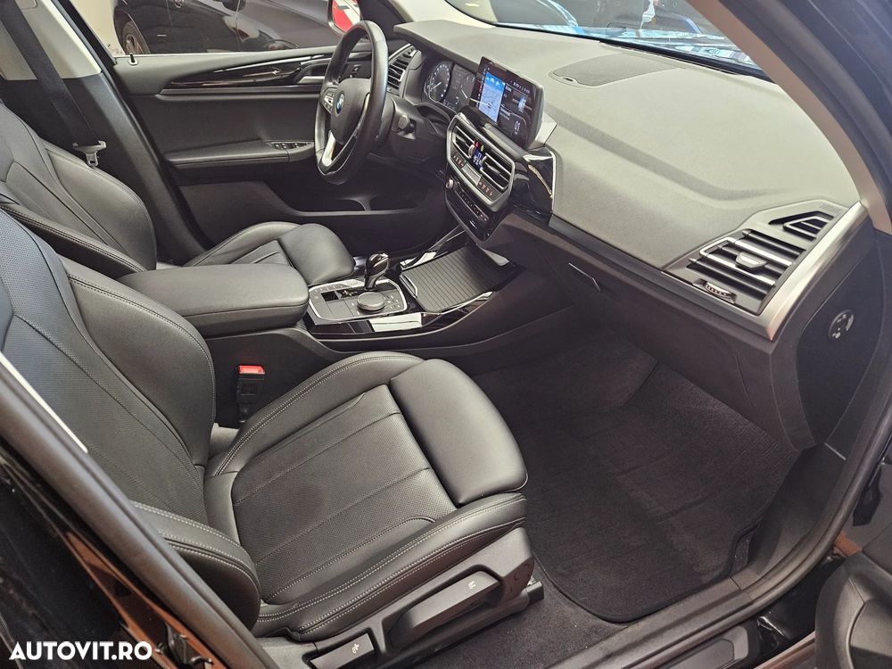 BMW X3 xDrive20d AT MHEV - 33