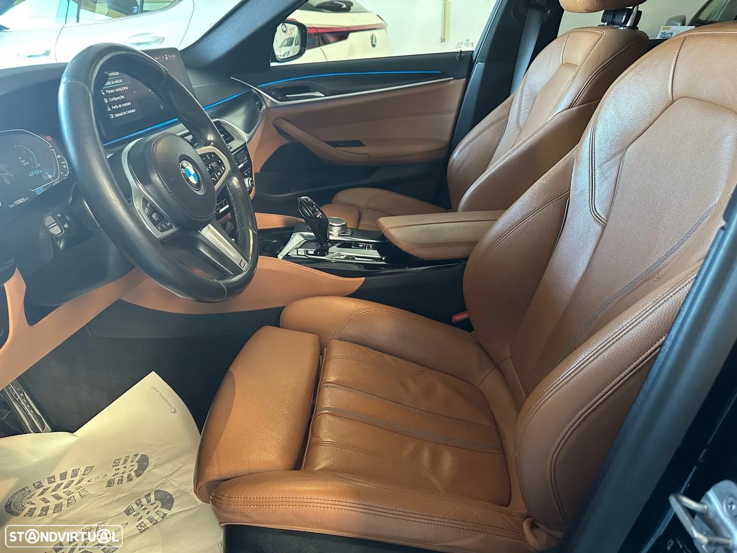 BMW 530 e Pack Desportivo M - 14
