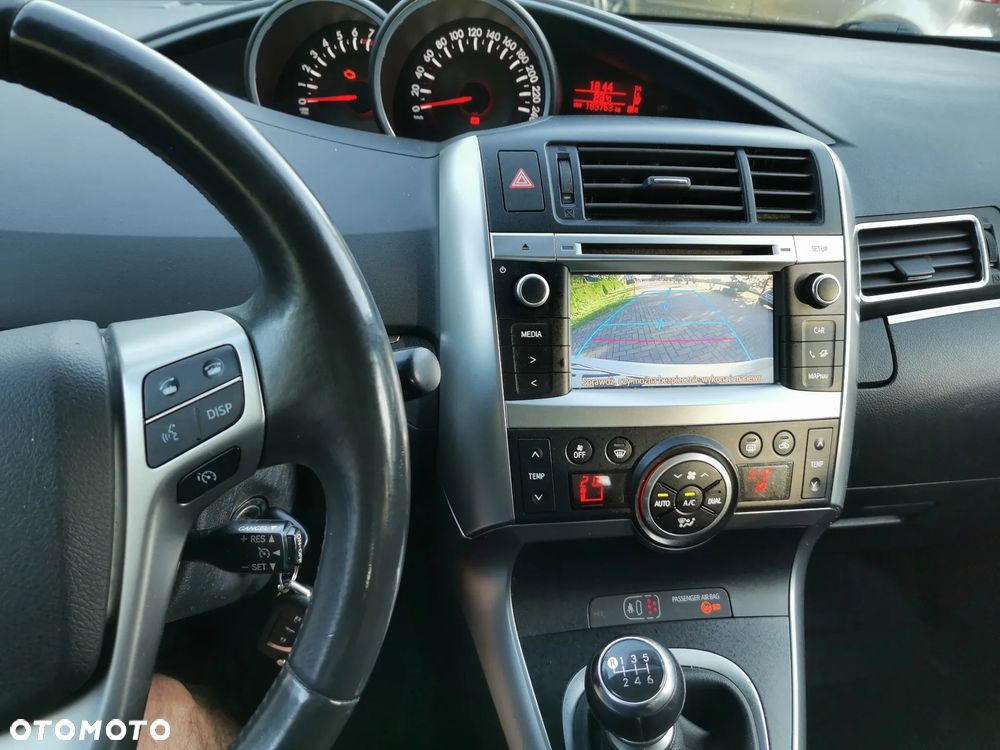 Toyota Verso 1.8 Premium 7os EU6 - 12