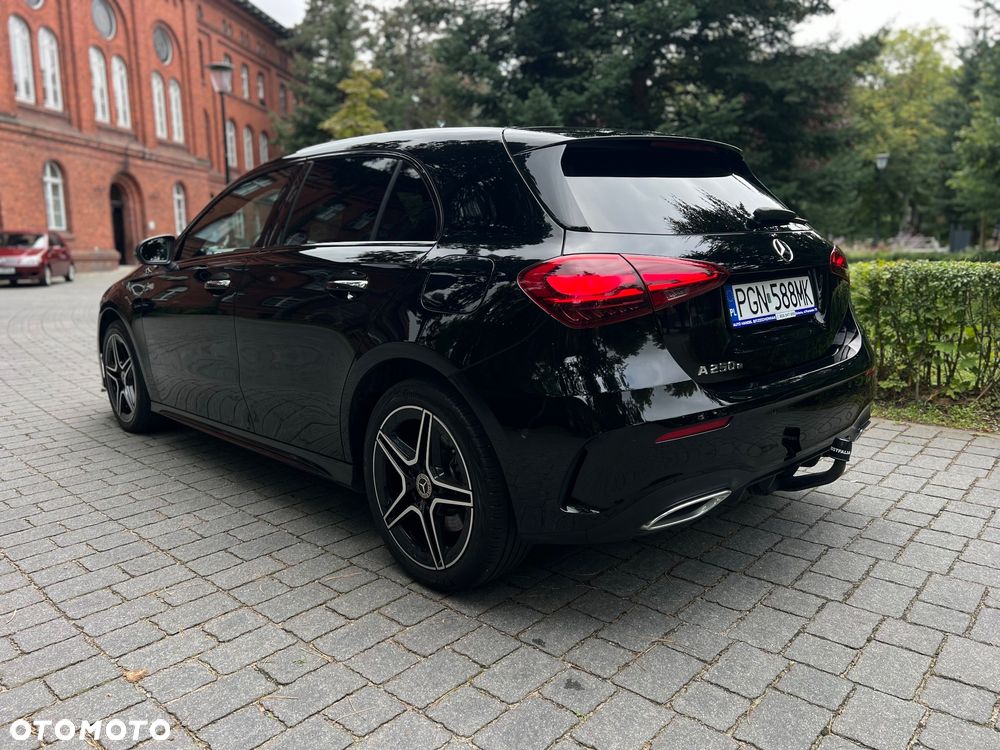 Mercedes-Benz Klasa A 250 e 8G-DCT AMG Line - 25