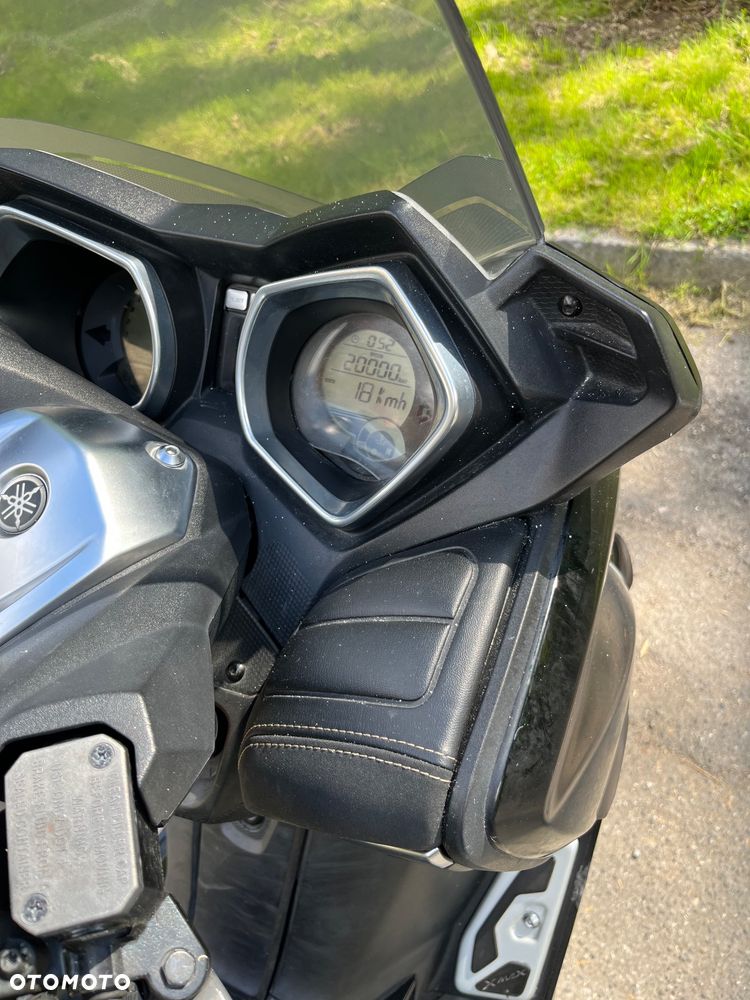 Yamaha X-max - 9