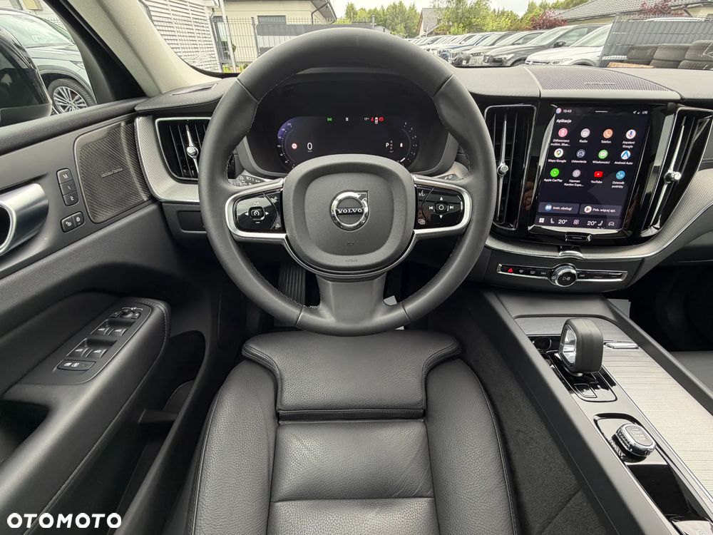 Volvo XC 60 B4 D AWD Ultimate Dark - 36