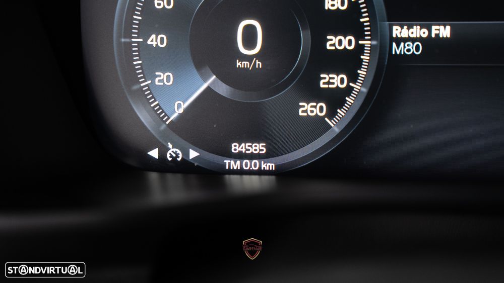 Volvo XC 40 2.0 D3 Momentum Geartronic - 17