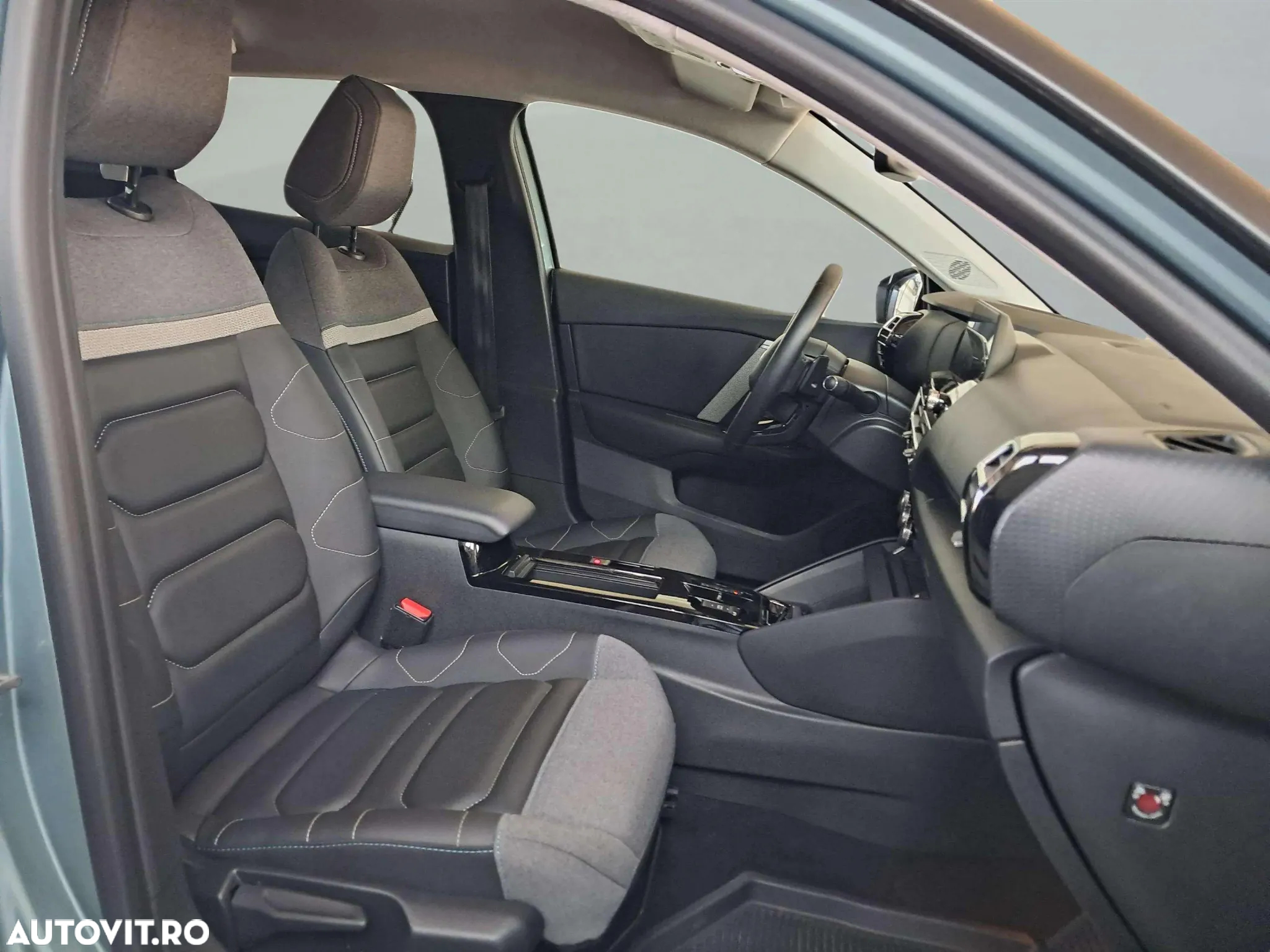Citroën C4 1.2 PureTech S&S EAT8 Shine - 15