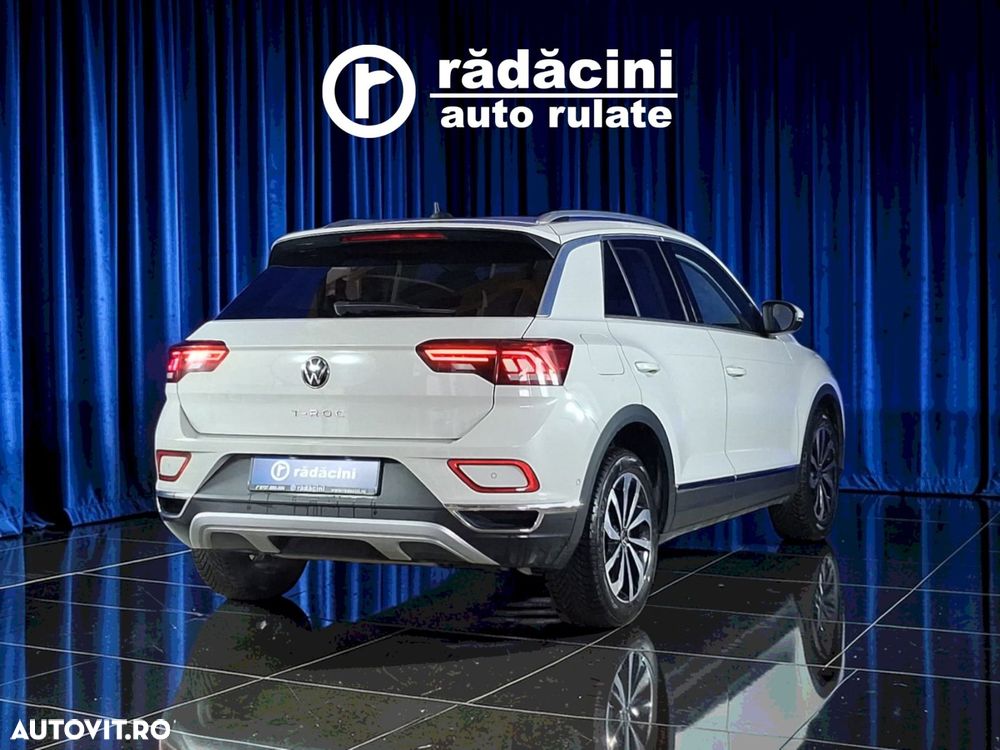 Volkswagen T-Roc - 8