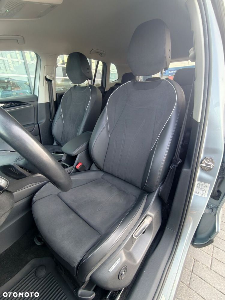 Volkswagen Tiguan - 14