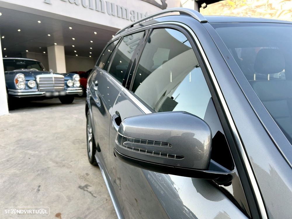 Mercedes-Benz E 300 Bluetec Hybrid Avantgarde - 30