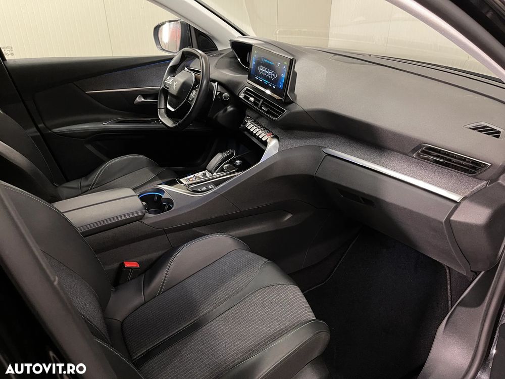 Peugeot 3008 225 e-EAT8 Allure Pack - 12