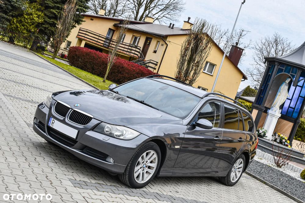 BMW Seria 3 - 1