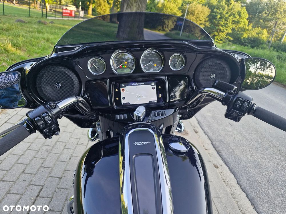 Harley-Davidson Touring Street Glide - 9