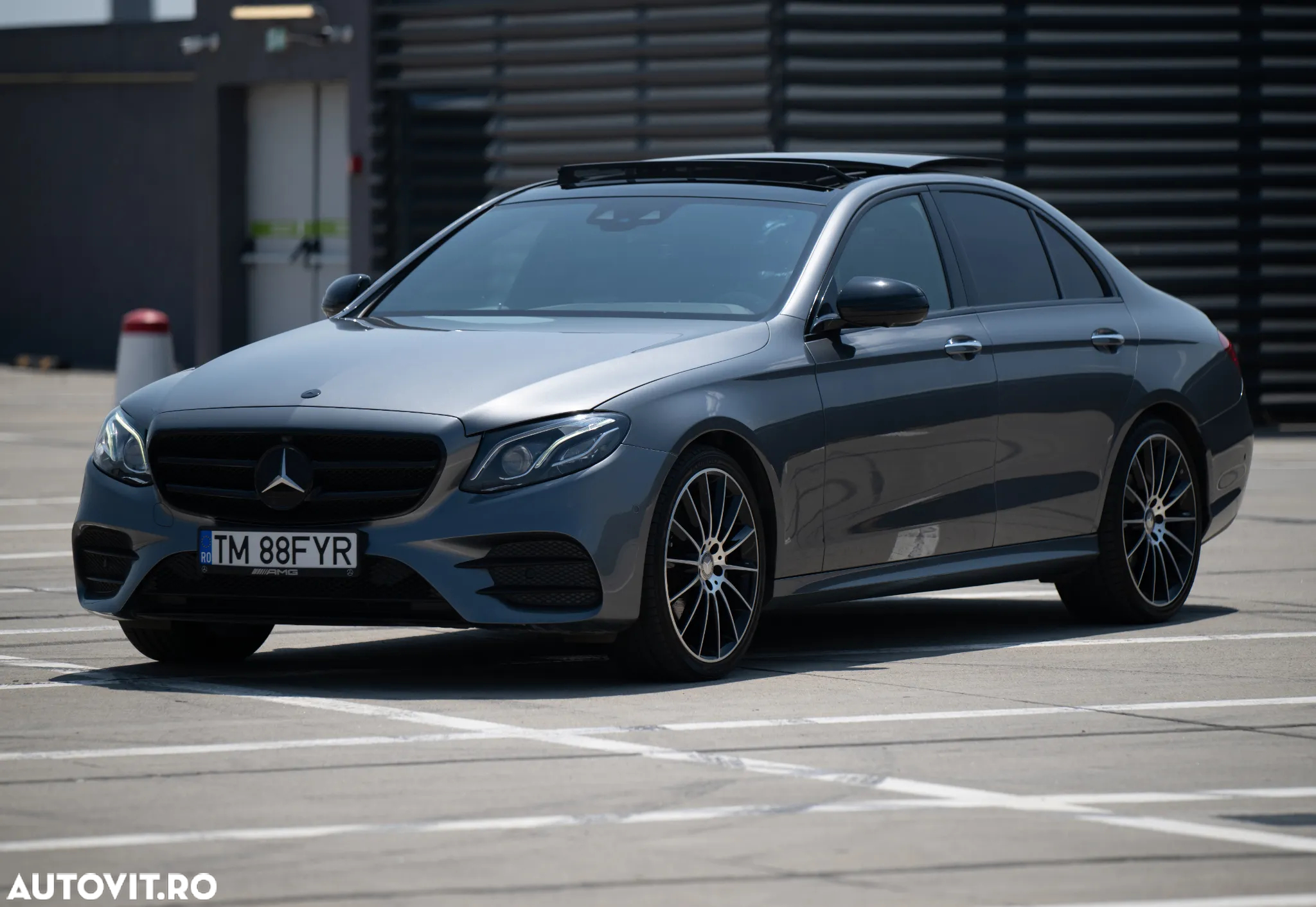 Mercedes-Benz E 220 d 9G-TRONIC AMG Line - 10