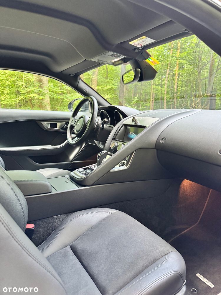 Jaguar F-Type Standard - 17