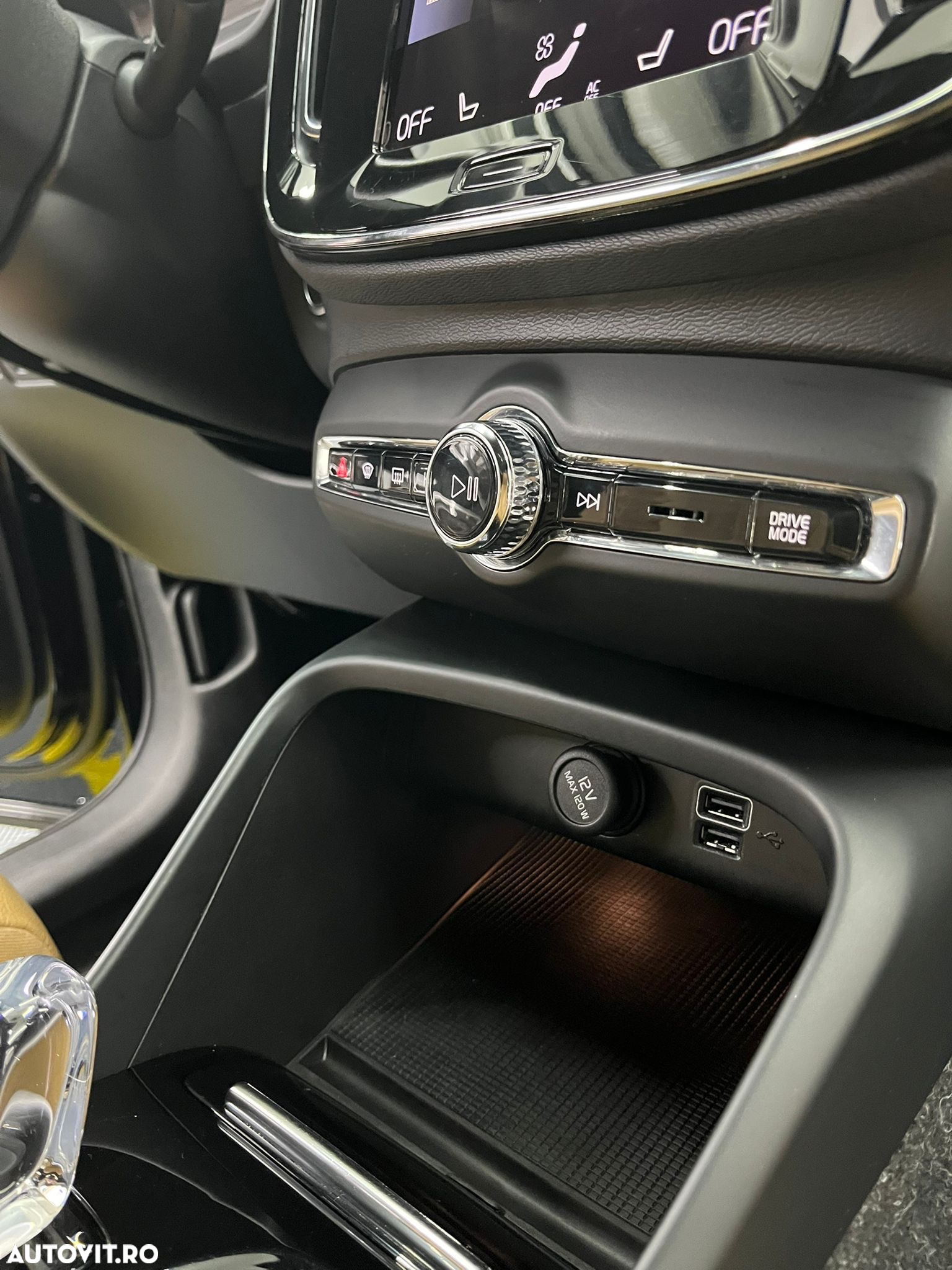 Volvo XC 40 T3 Inscription - 11
