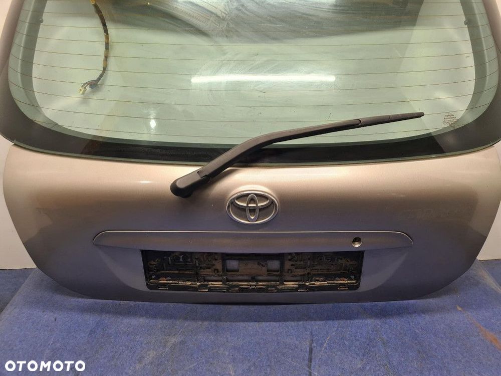 TOYOTA COROLLA  E12 1.4 D-4D TYLNA KLAPA BAGAŻNIKA - 2