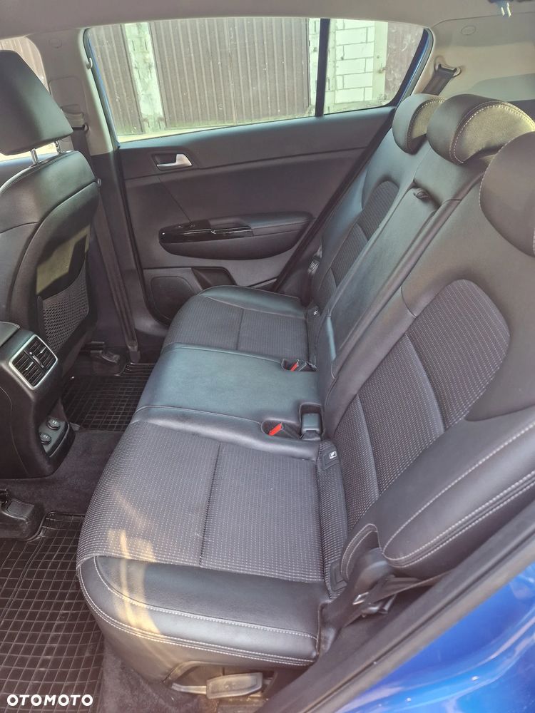 Kia Sportage 1.6 GDI Black Edition 2WD - 12