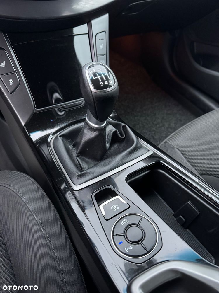 Hyundai i40 Kombi blue 1.7 CRDi Style - 39