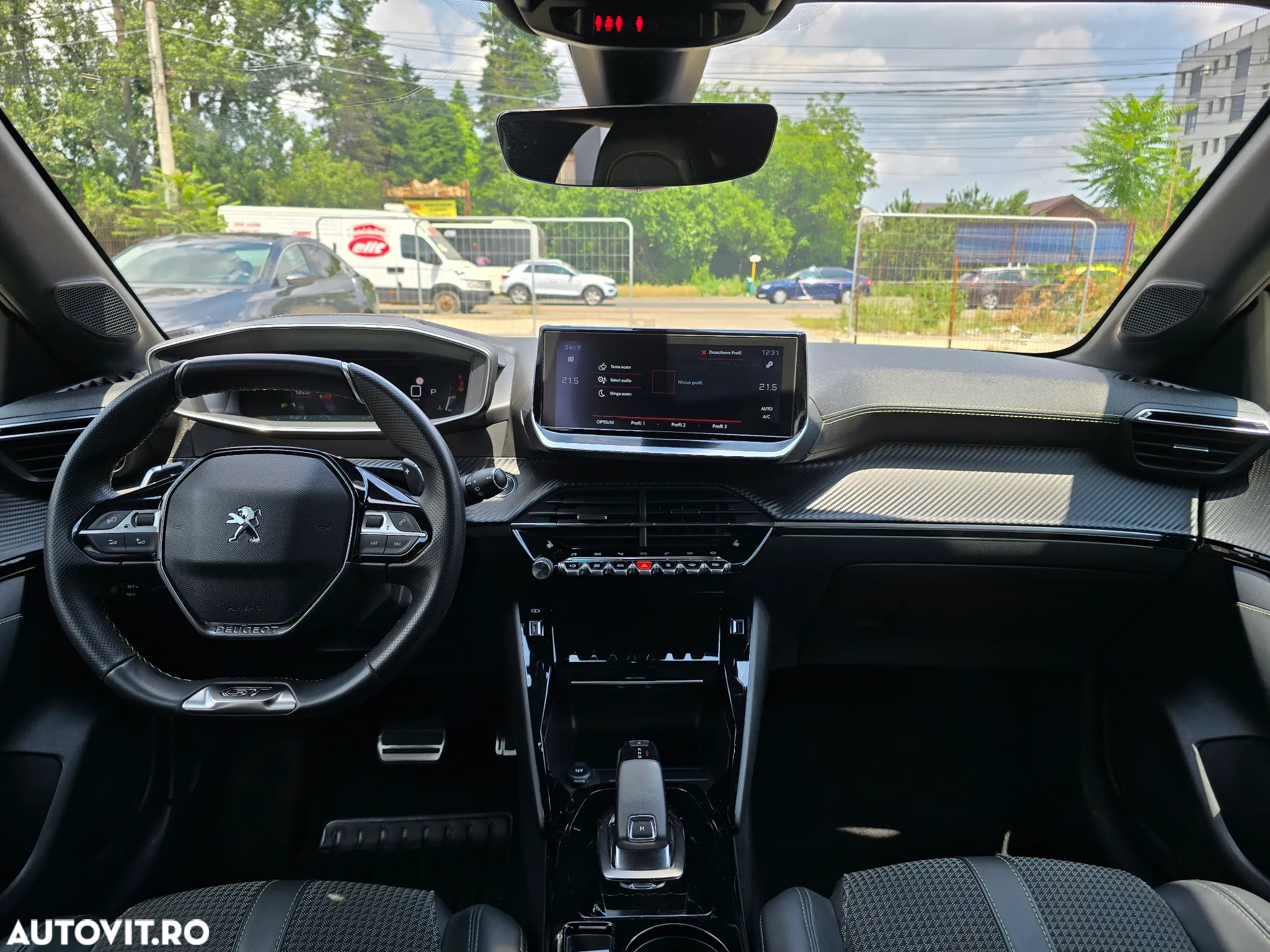 Peugeot 208 1.2 L PureTech STT EAT8 GT Line - 9