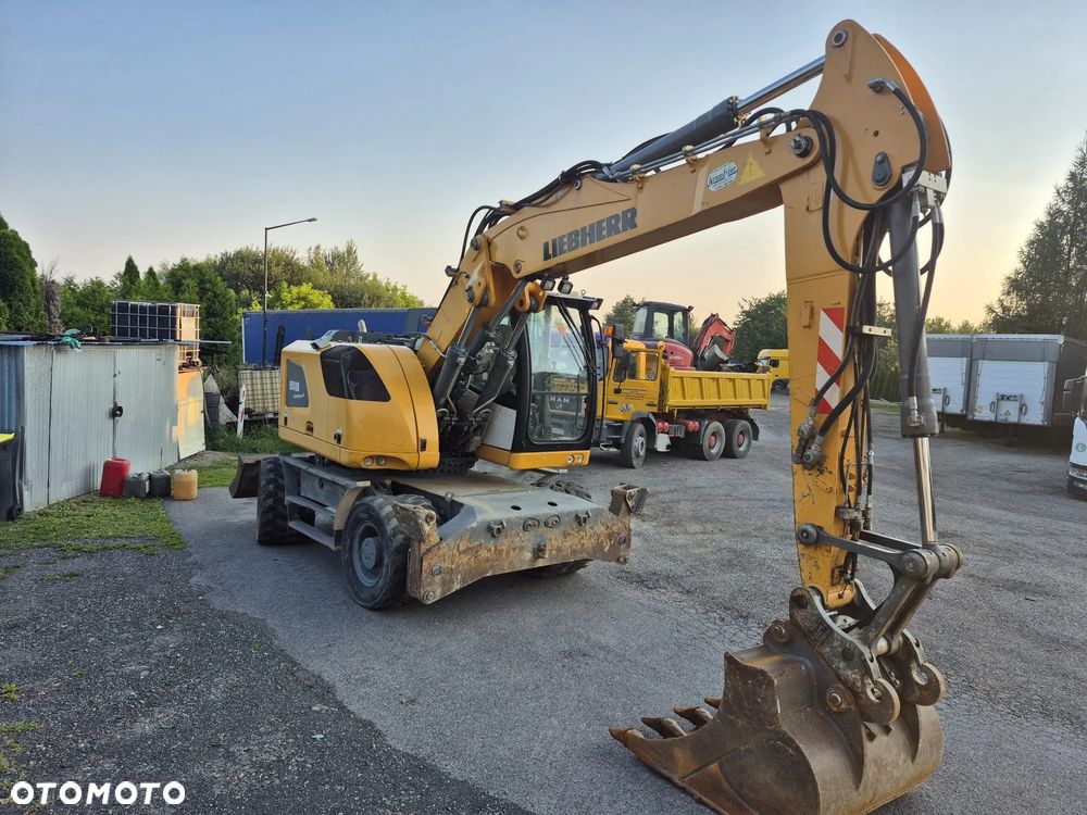 Liebherr A918 - 4