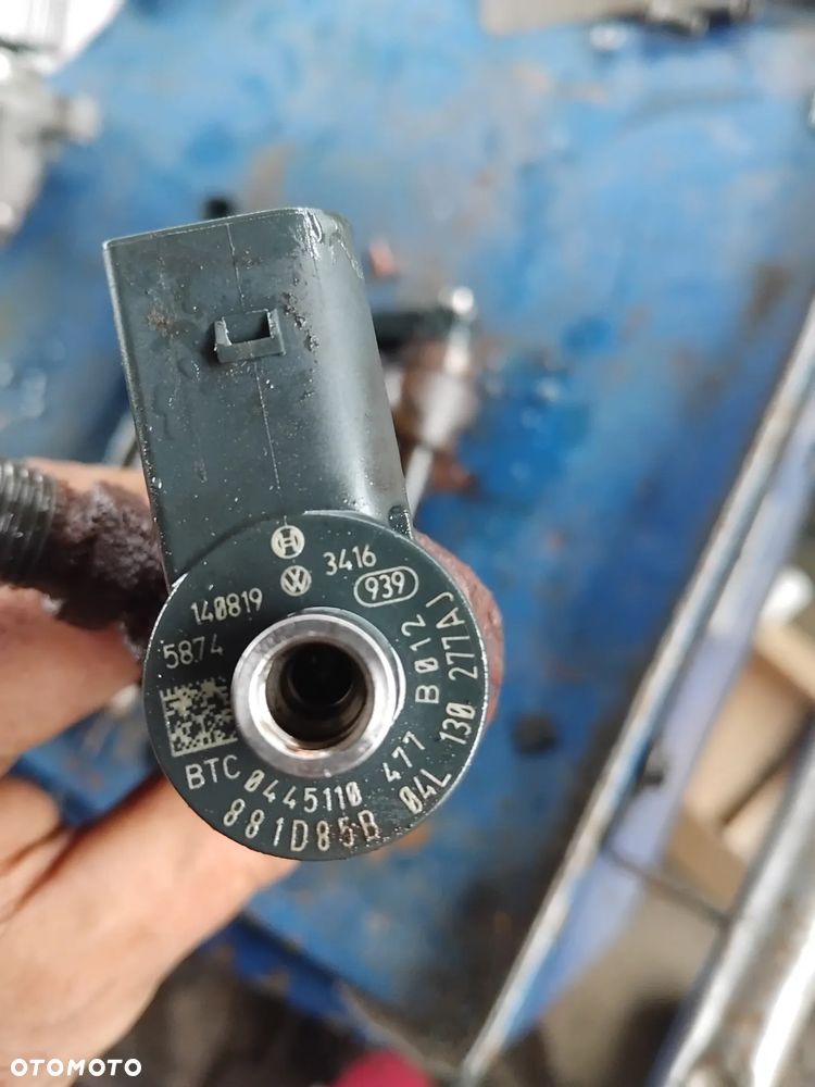 Układ Paliwowy VW Skoda 04L 130 277 AJ - 1