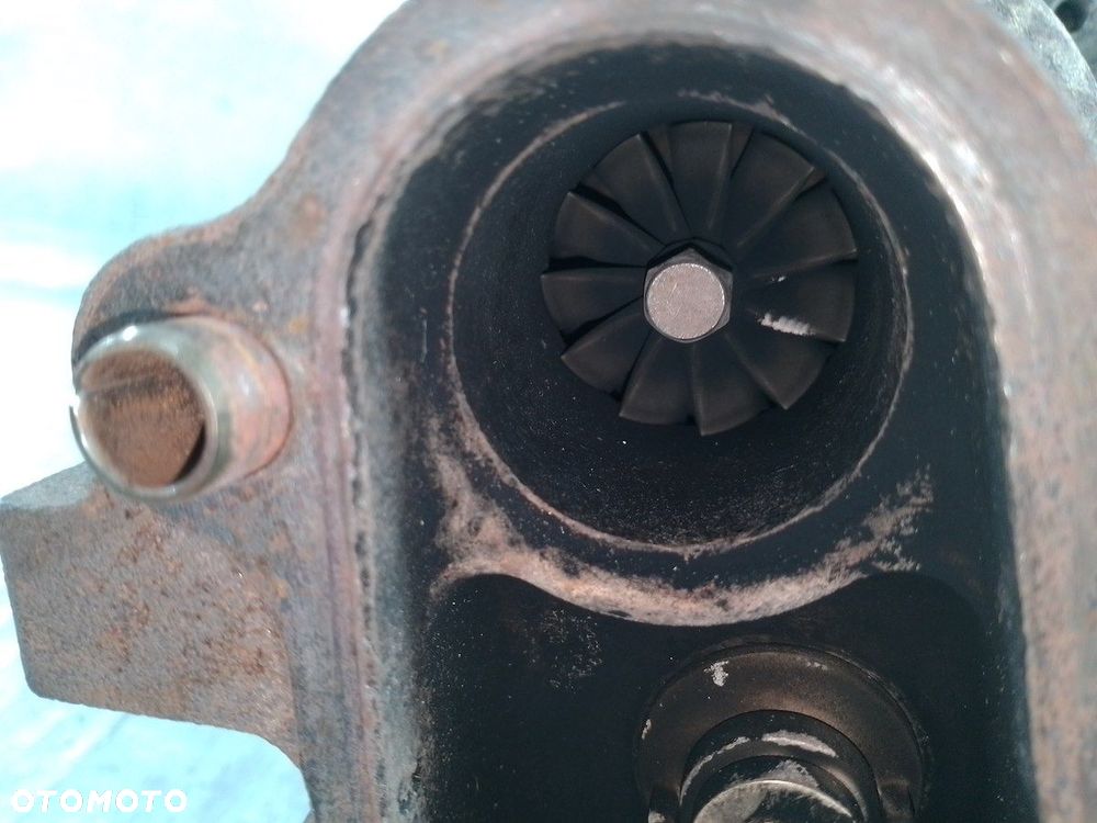 TURBINA Z KOLEKTOREM IVECO DAILY IV 3.0 53039700167 - 8
