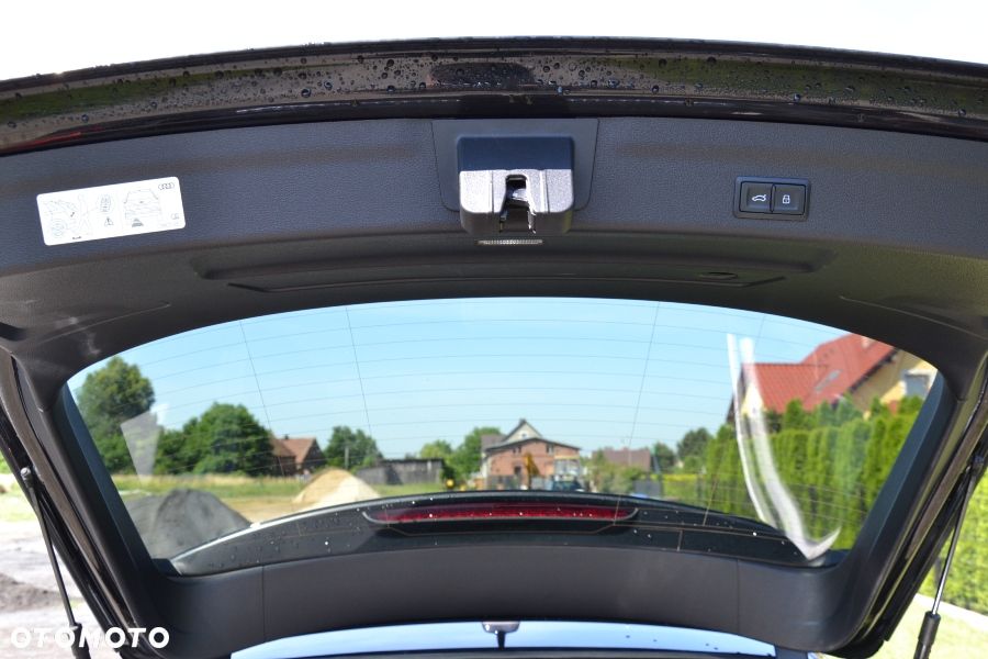 Audi A6 Avant 40 TDI quattro S tronic S line - 11