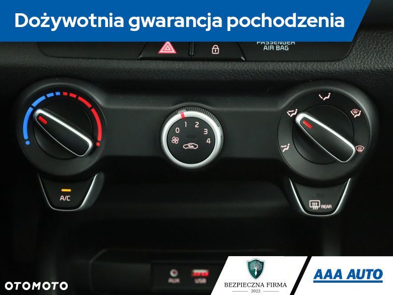 Kia Rio - 11