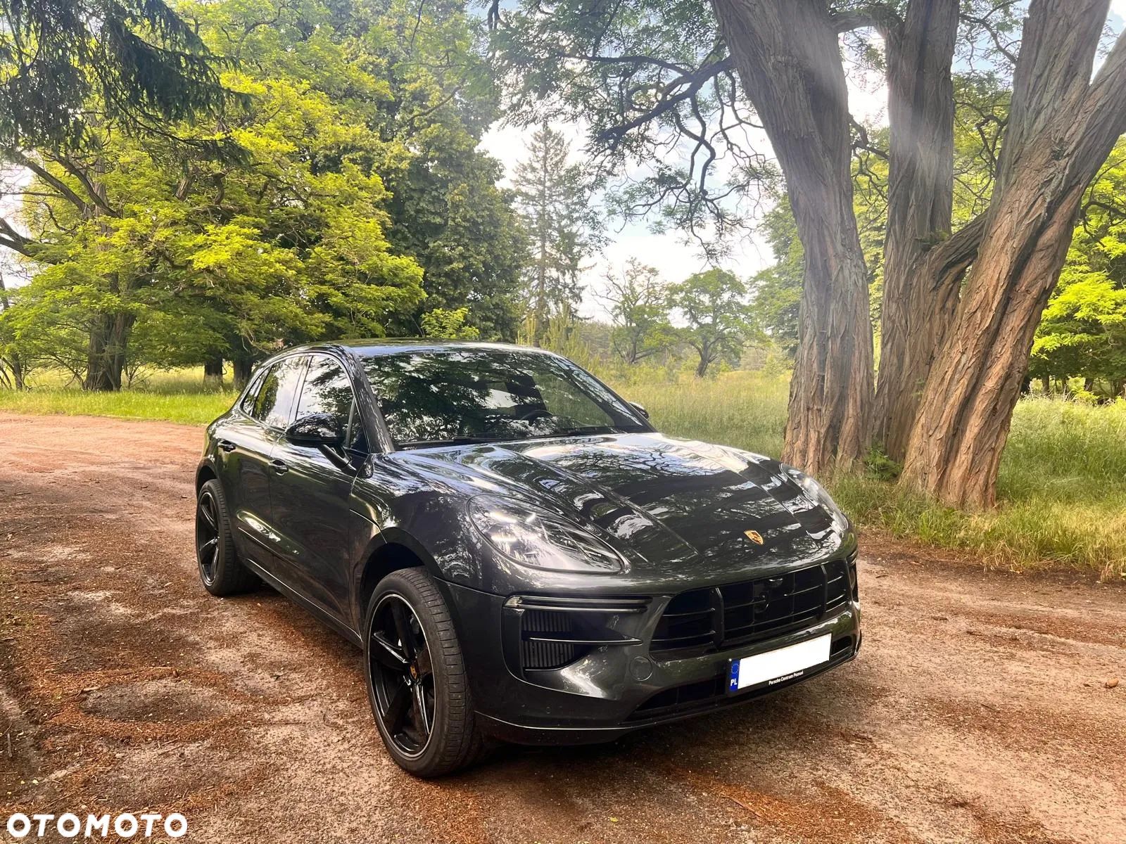 Porsche Macan Turbo - 1