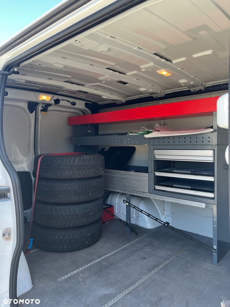 Opel Vivaro - 9