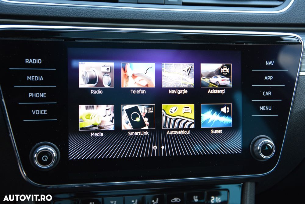 Skoda Superb 2.0 TDI DSG Premium Edition - 30