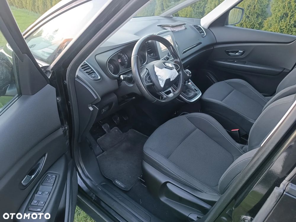 Renault Scenic - 10