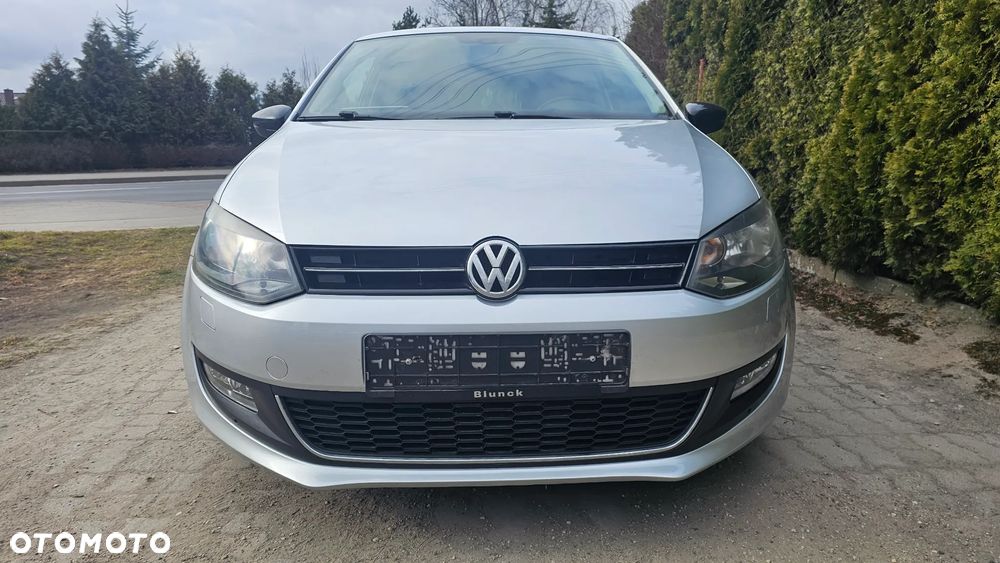 Volkswagen Polo - 2