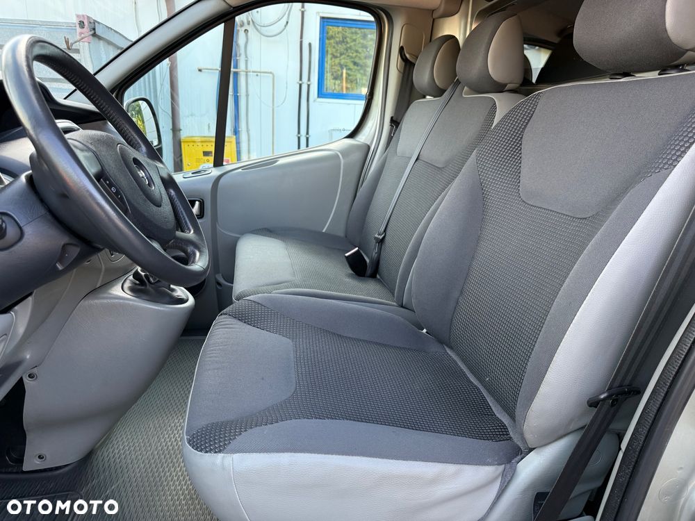 Renault Trafic - 13