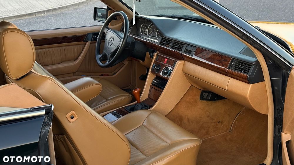 Mercedes-Benz W124 (1984-1993) - 27