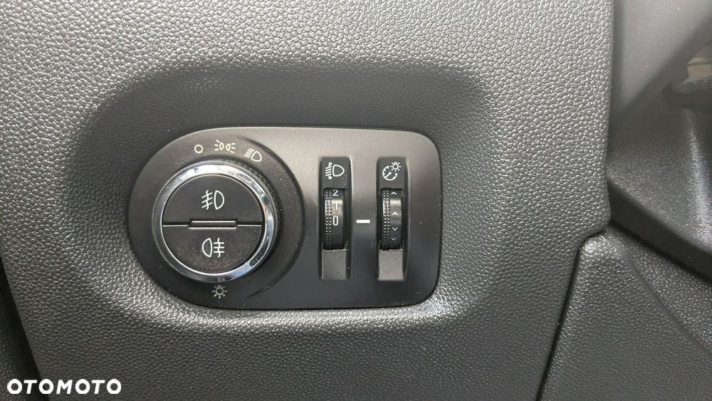 Opel Corsa - 31