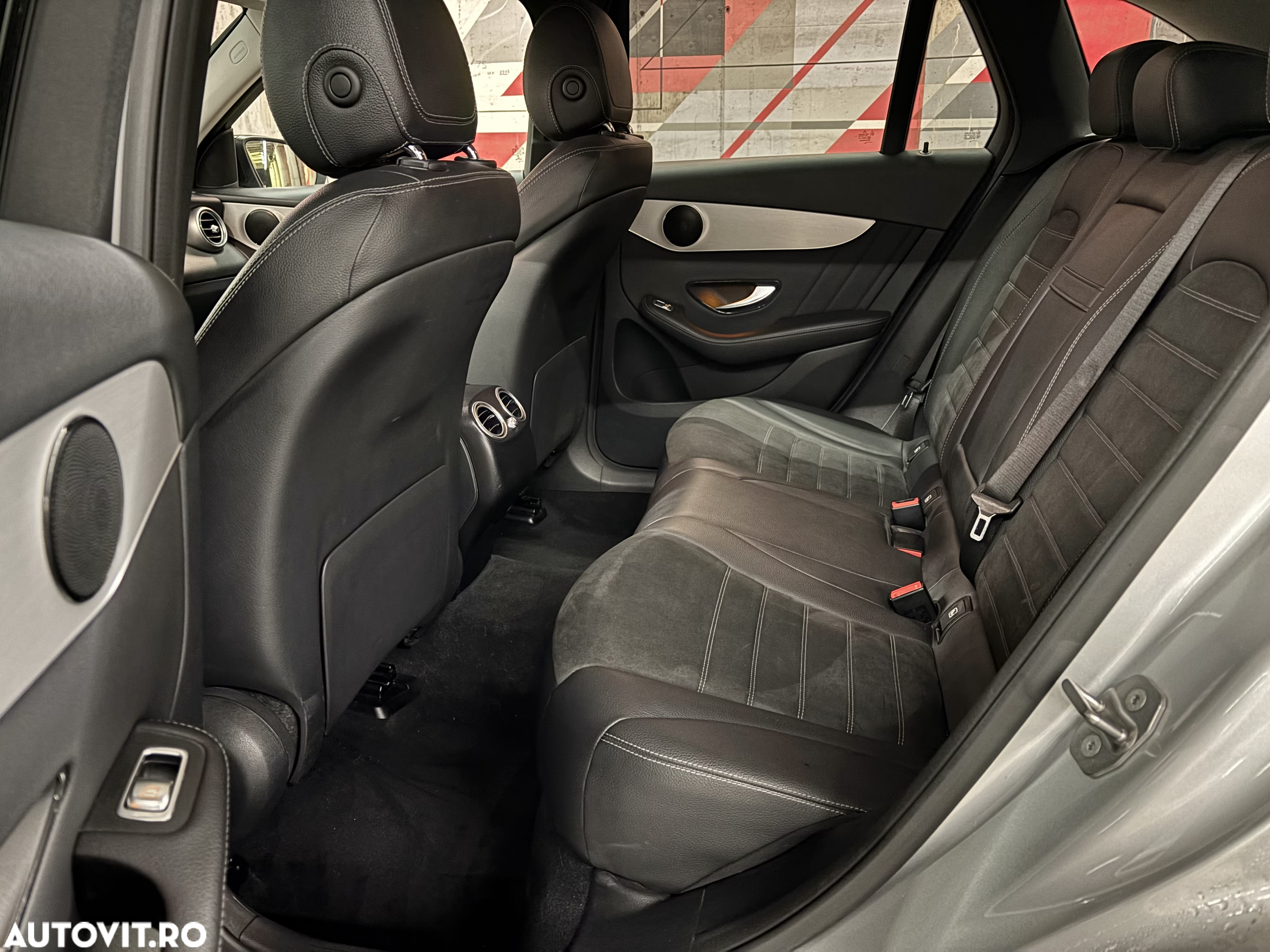 Mercedes-Benz GLC 300 e 4Matic 9G-TRONIC AMG Line Plus - 5