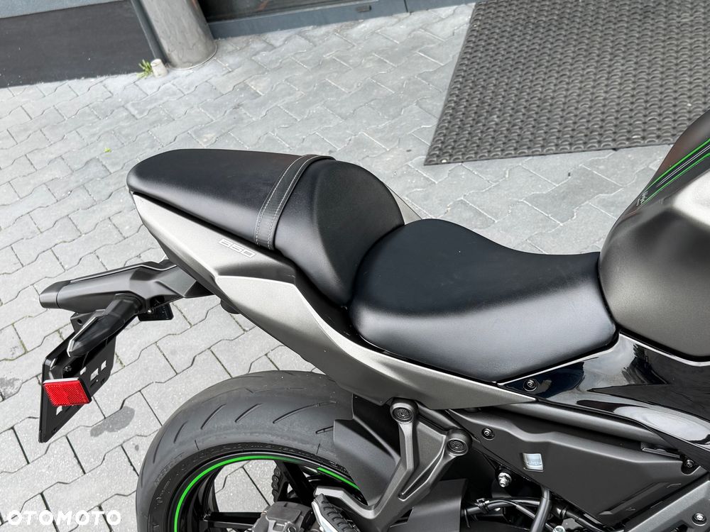 Kawasaki Ninja - 11