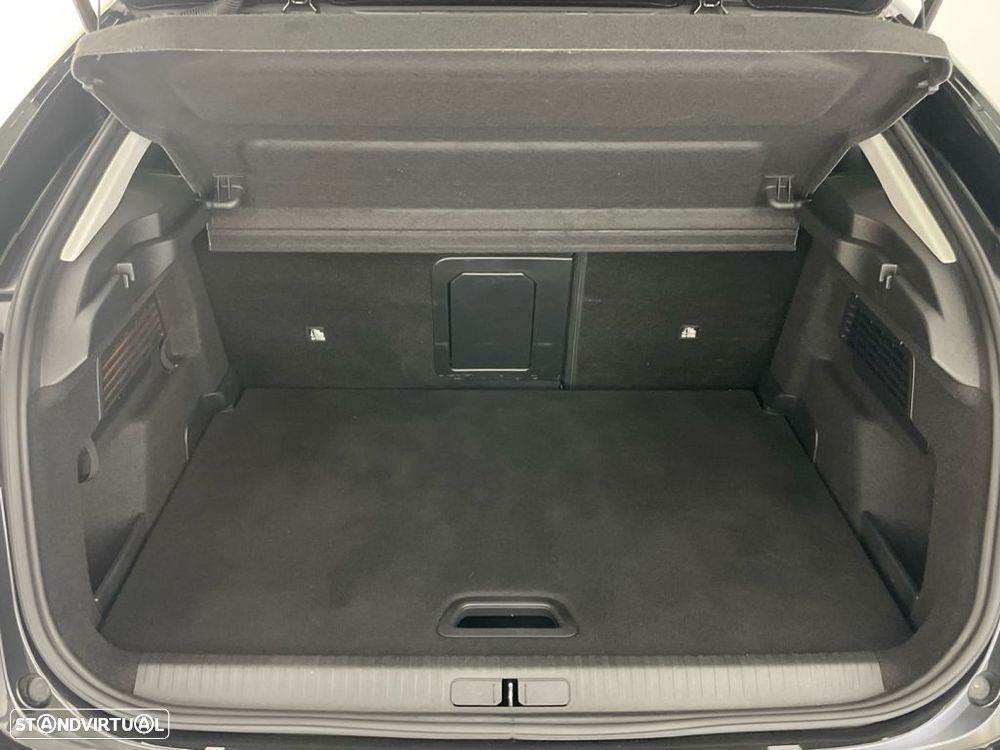 Citroën C4 1.2 PureTech Shine EAT8 - 13